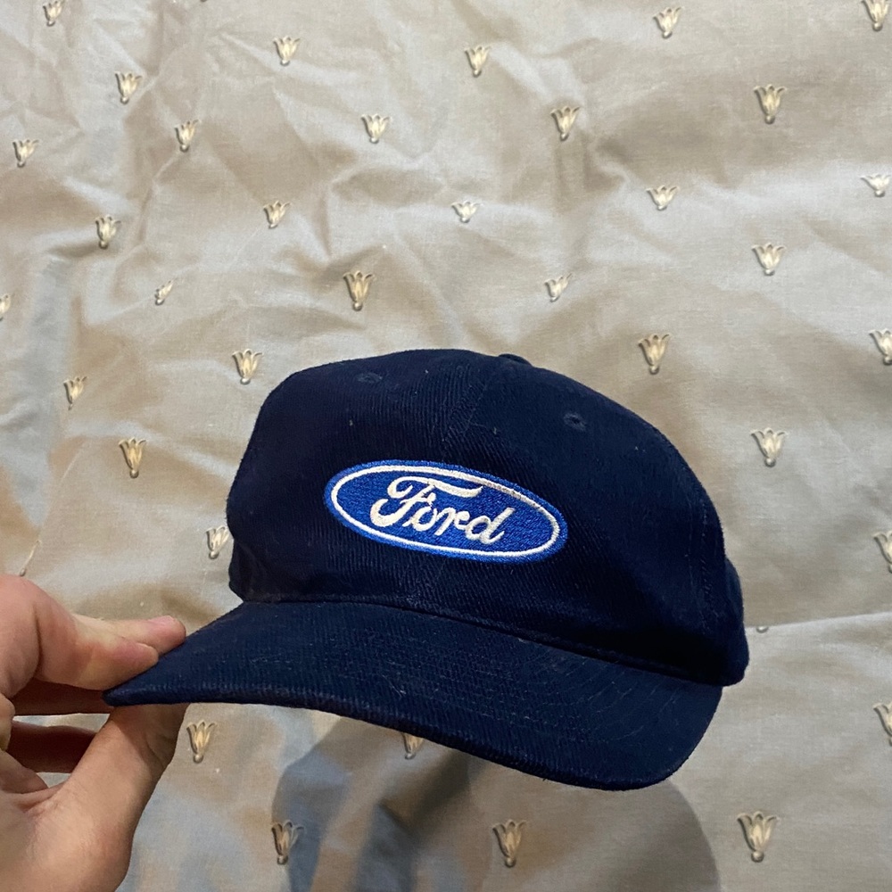 Vintage purple tag starter Ford hat